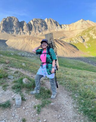 🎉 Volunteer Spotlight – Melinda Callender! 🎉

We’re thrilled to recognize Melinda Callender as CFI’s 2024 Adopt-a-Peak Volunteer of the Year! Last year, Melinda volunteered on 12 CFI stewardship projects (plus two projects with partner orgs) totaling more than 31 days in the field.

Melinda not only put in the hard work on the trails, but she also captured amazing photos from the field that have become an invaluable resource for CFI’s communications and grant reporting. And when it came time to strengthen one of our largest annual grant submissions, Melinda went above and beyond by writing a heartfelt letter of support.

When our team discussed this year’s volunteer awards, there was no doubt—Melinda was the clear choice for this honor.

Please join us in celebrating Melinda’s incredible contributions to trail stewardship! 🙌💚